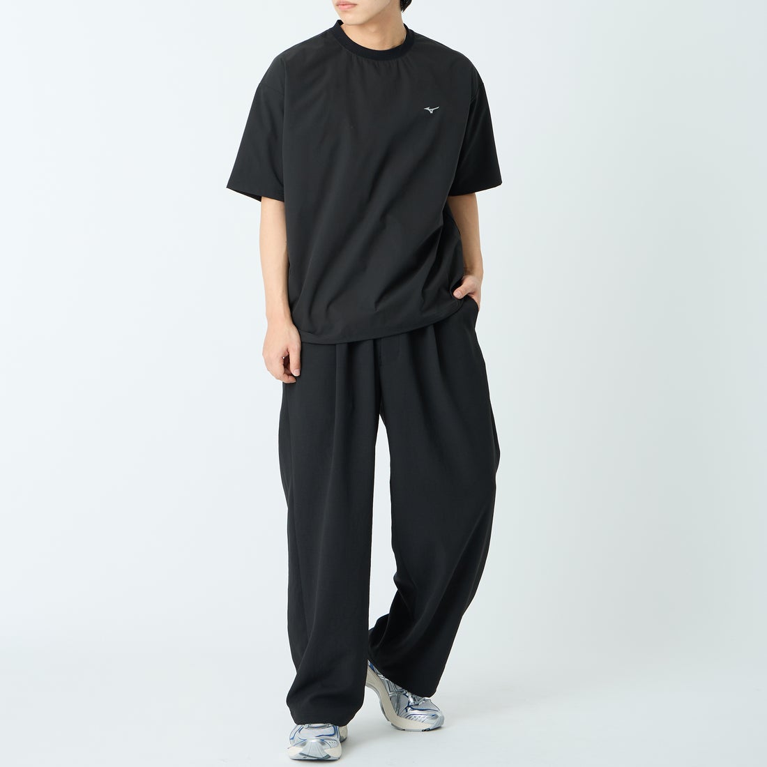 MIZUNO [ミズノ] 別注 4WAYストレッチ バックプリントTシャツ [D2JADW04-JF] BLACK &&モデル身長：179cm 着用サイズ：L&&
