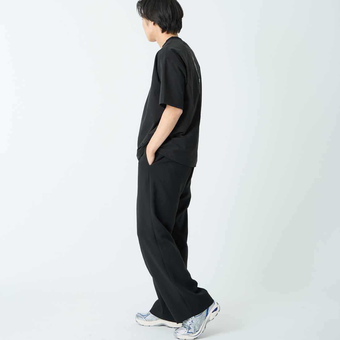 MIZUNO [ミズノ] 別注 4WAYストレッチ バックプリントTシャツ [D2JADW04-JF] BLACK &&モデル身長：179cm 着用サイズ：L&&