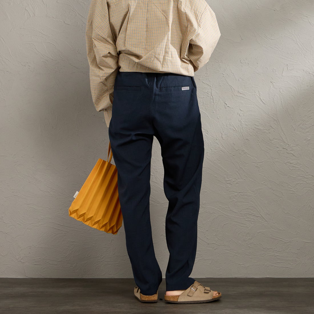 GRAMiCCi [グラミチ] 別注 リネンライク エブリデイパンツ [GUP6-S2016-JF] NAVY &&モデル身長：158cm 着用サイズ：S&&