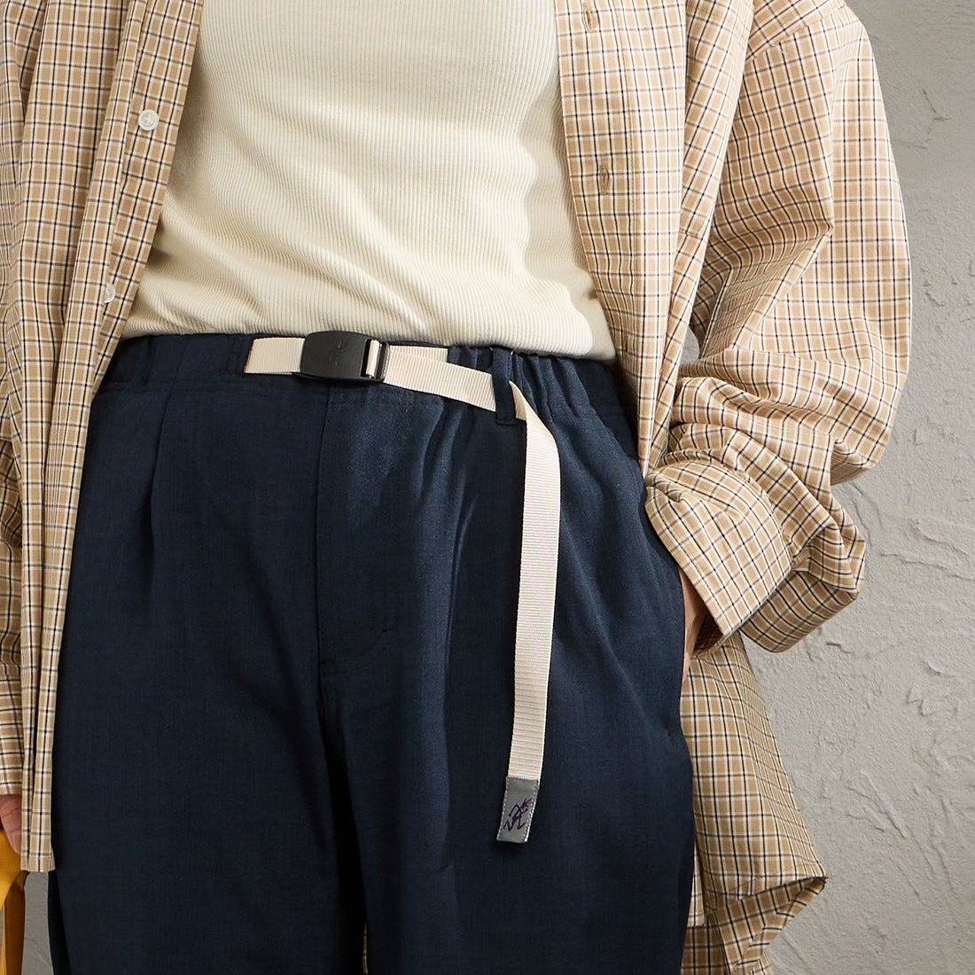 GRAMiCCi [グラミチ] 別注 リネンライク エブリデイパンツ [GUP6-S2016-JF] NAVY &&モデル身長：158cm 着用サイズ：S&&