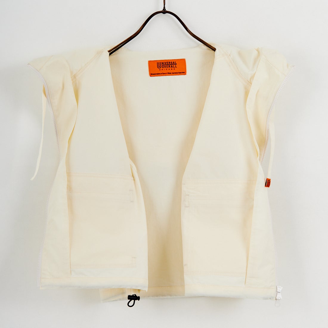 UNIVERSAL OVERALL [ユニバーサルオーバーオール] 別注 ショート丈 フード付きワークベスト [U2612460IN-JF] IVORY