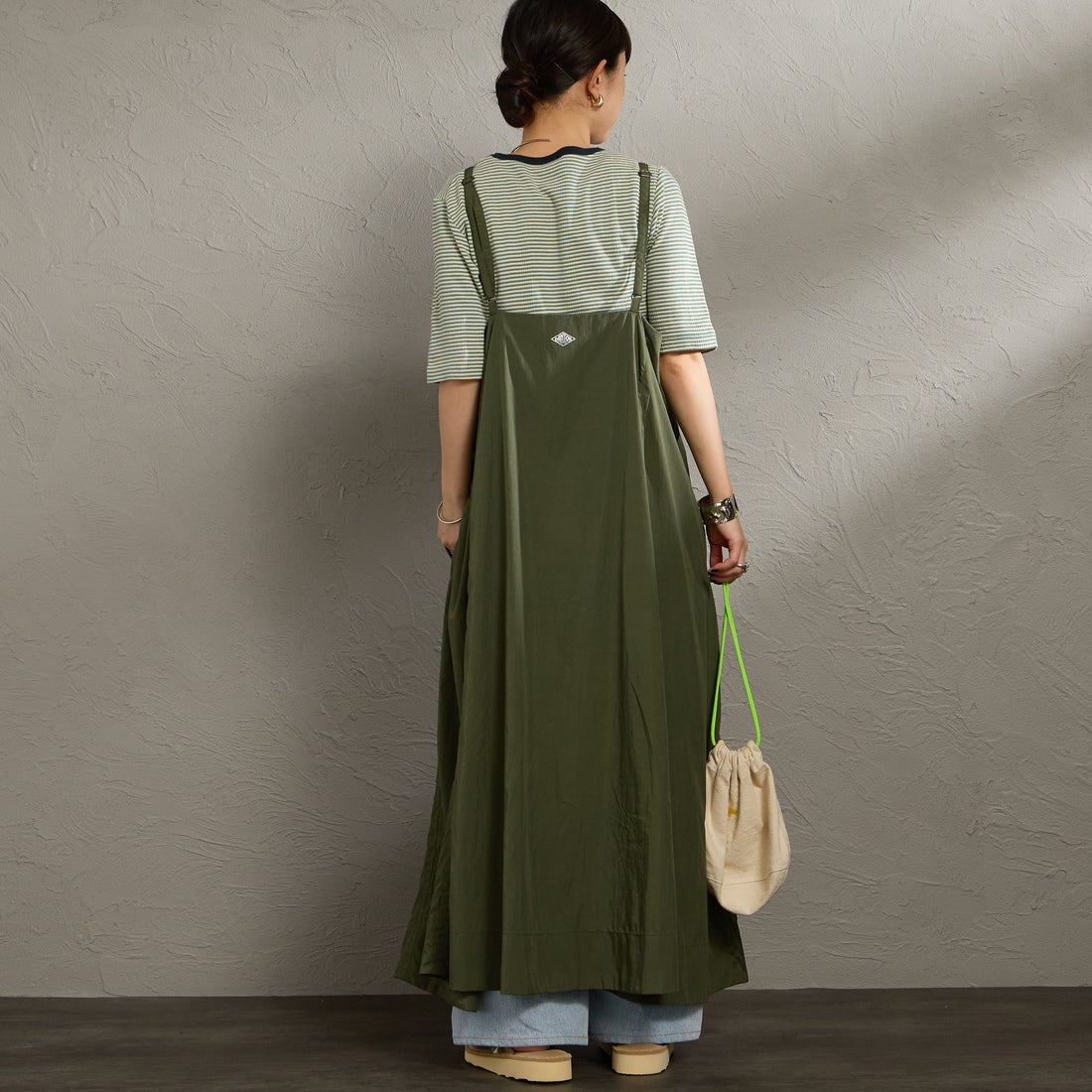DANTON [ダントン] ナイロンタフタ Aラインキャミソールワンピース [DT-G0114NSB] OLIVE &&モデル身長：150cm 着用サイズ：36&&