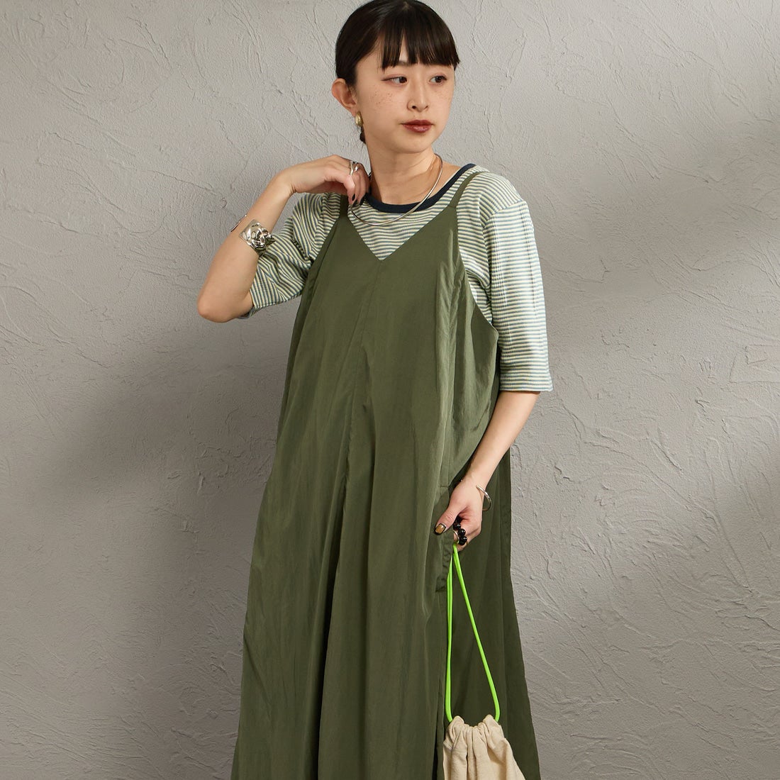 DANTON [ダントン] ナイロンタフタ Aラインキャミソールワンピース [DT-G0114NSB] OLIVE &&モデル身長：150cm 着用サイズ：36&&