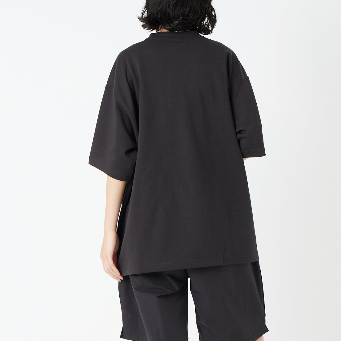 PUMA [プーマ] オーバーサイズ半袖Tシャツ [638055] 01 PUMA BL &&モデル身長：162cm 着用サイズ：S&&