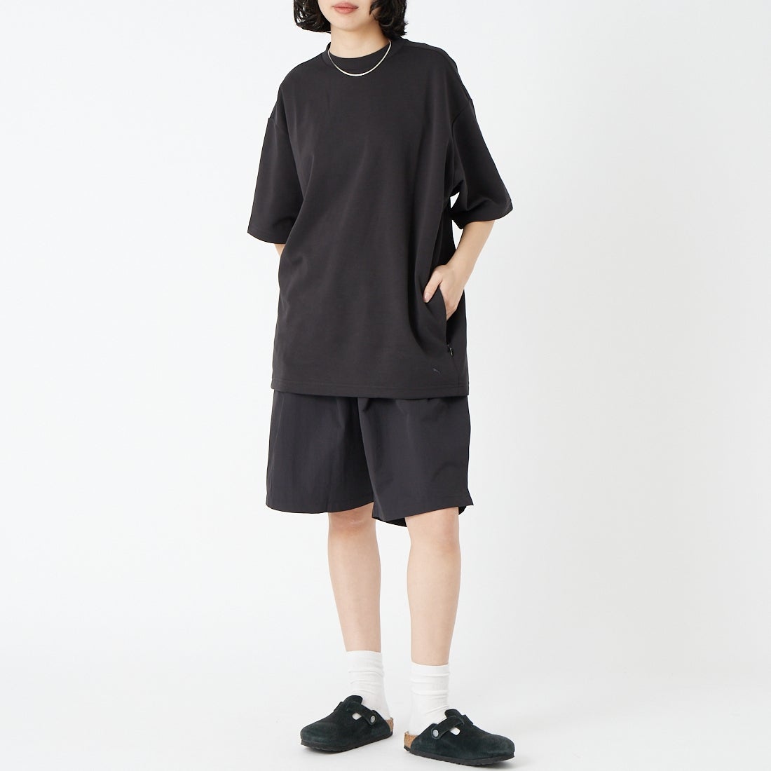 PUMA [プーマ] オーバーサイズ半袖Tシャツ [638055] 01 PUMA BL &&モデル身長：162cm 着用サイズ：S&&