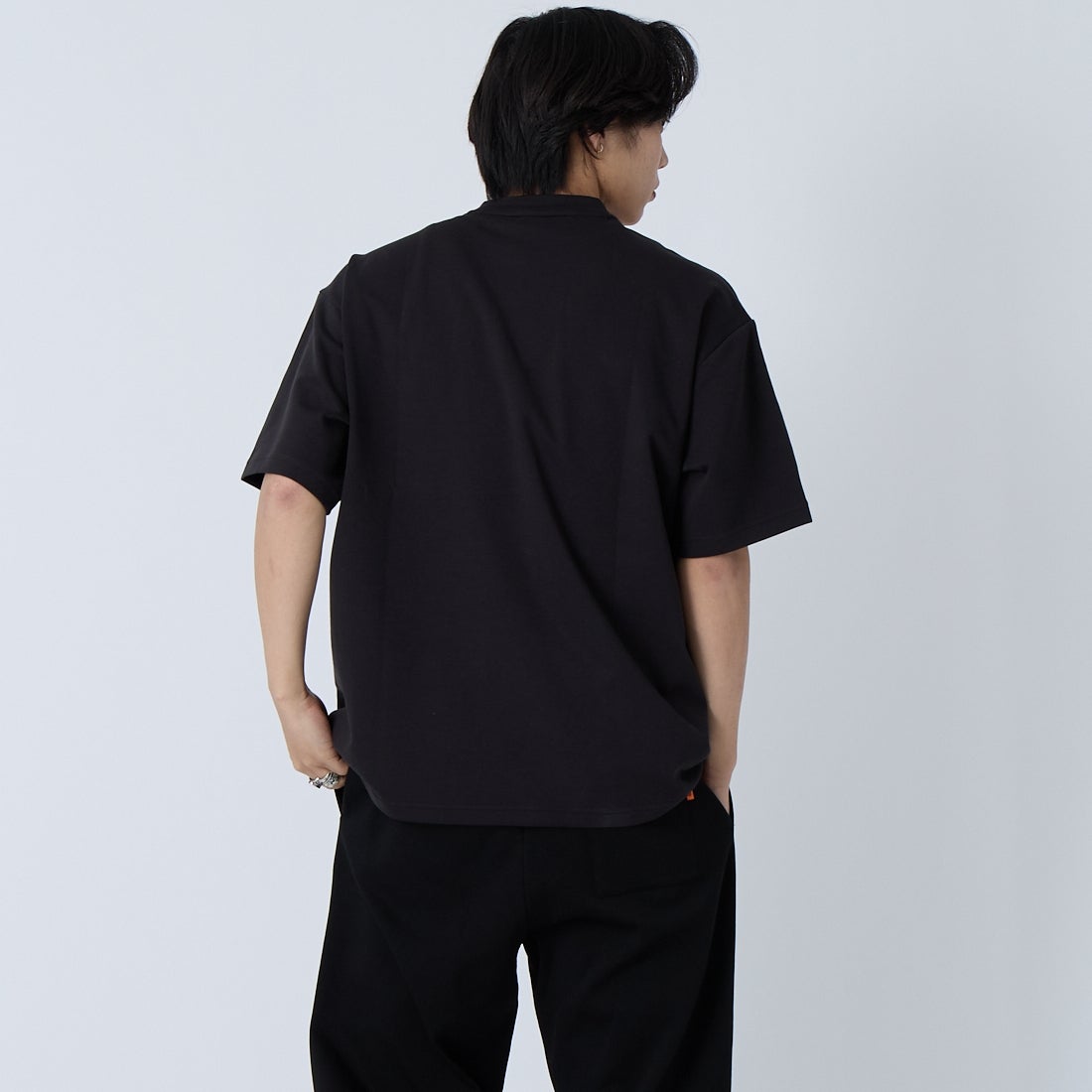 PUMA [プーマ] オーバーサイズ半袖Tシャツ [638055]  01 PUMA BL &&モデル身長：179cm 着用サイズ：M&&