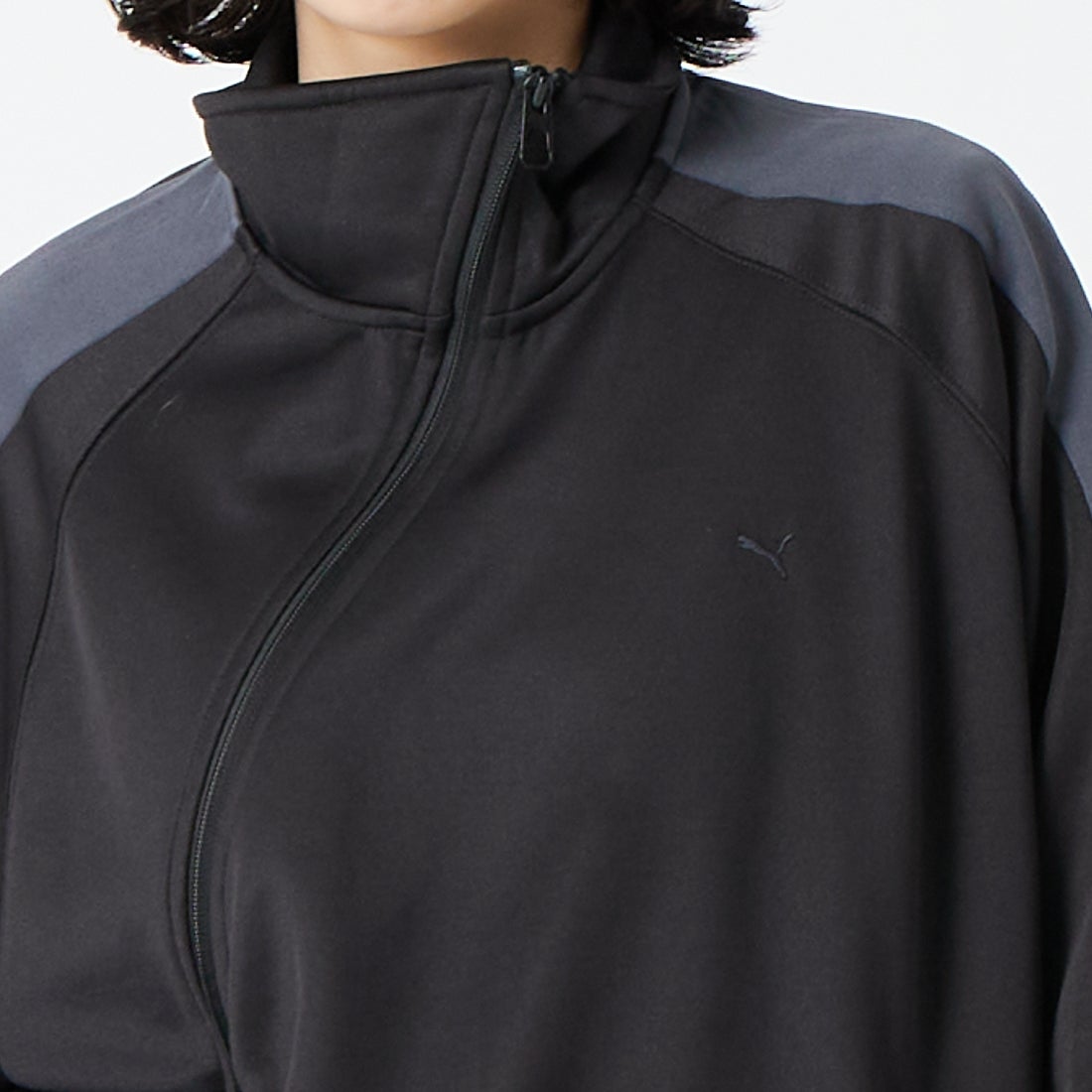 PUMA [プーマ] T7 トラックブルゾン [638049] 01 PUMA BL &&モデル身長：162cm 着用サイズ：S&&