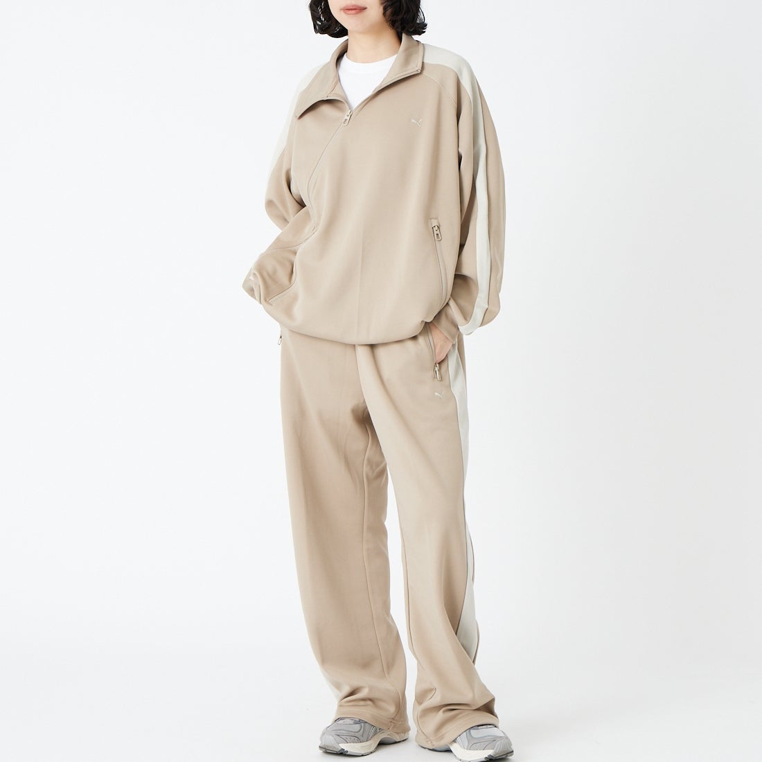 PUMA [プーマ] T7 トラックブルゾン [638049] 55 ICE COF &&モデル身長：162cm 着用サイズ：S&&