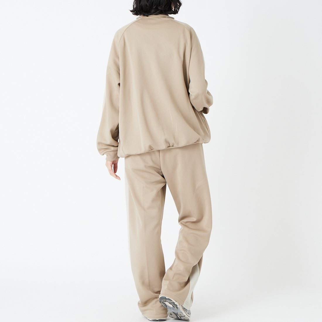 PUMA [プーマ] T7 トラックブルゾン [638049] 55 ICE COF &&モデル身長：162cm 着用サイズ：S&&