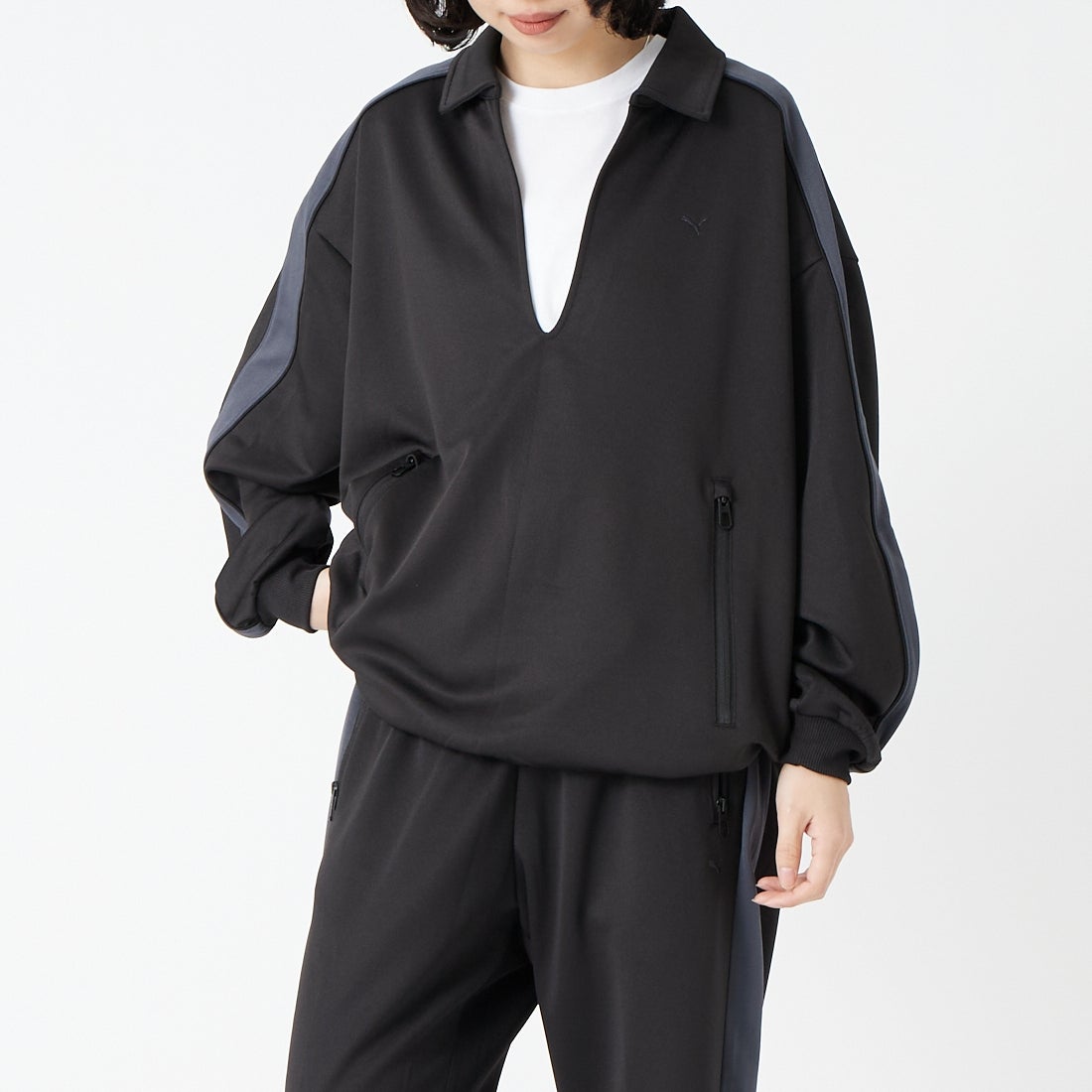 PUMA [プーマ] T7 スキッパージャージー [638051] 01 PUMA BL &&モデル身長：162cm 着用サイズ：S&&