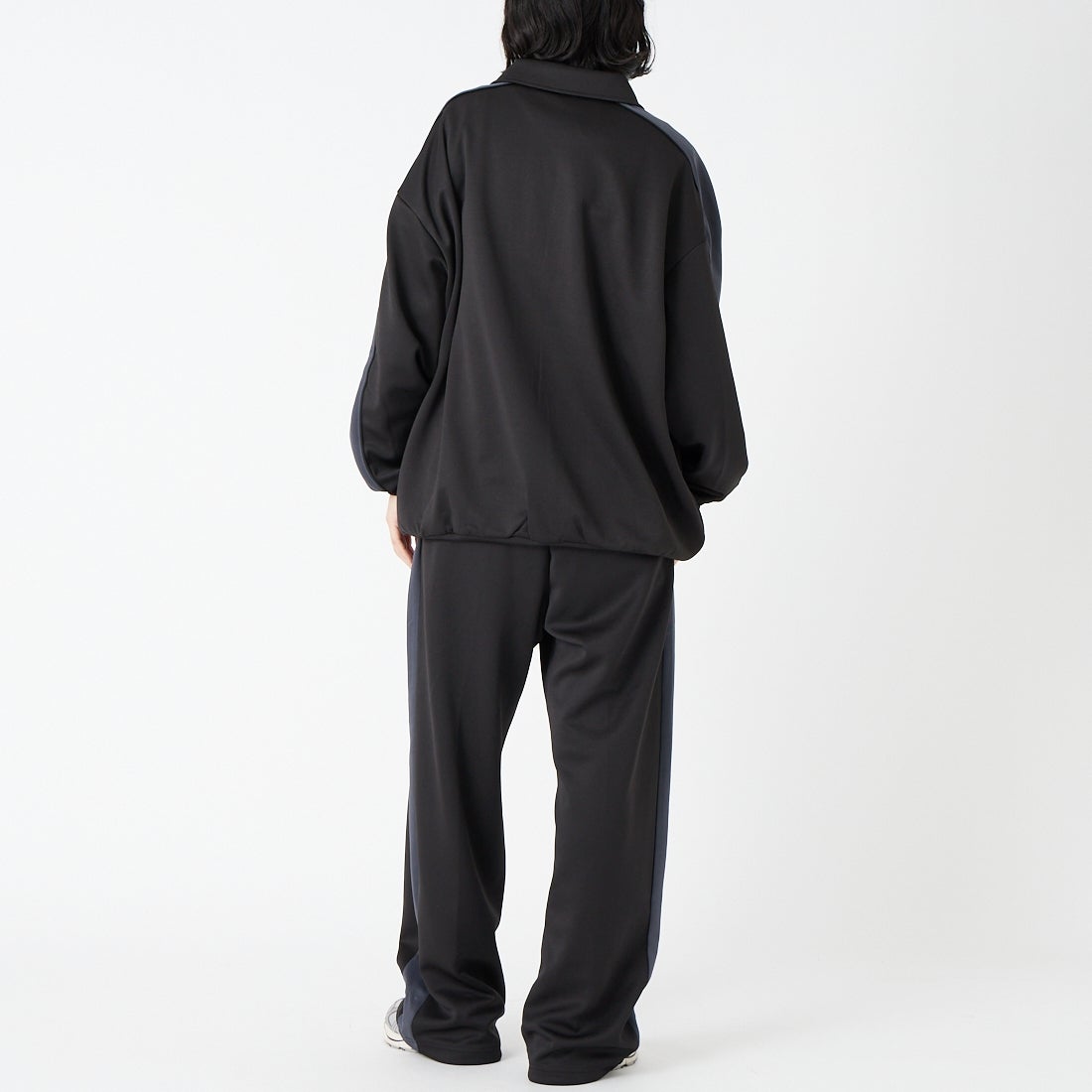 PUMA [プーマ] T7 スキッパージャージー [638051] 01 PUMA BL &&モデル身長：162cm 着用サイズ：S&&