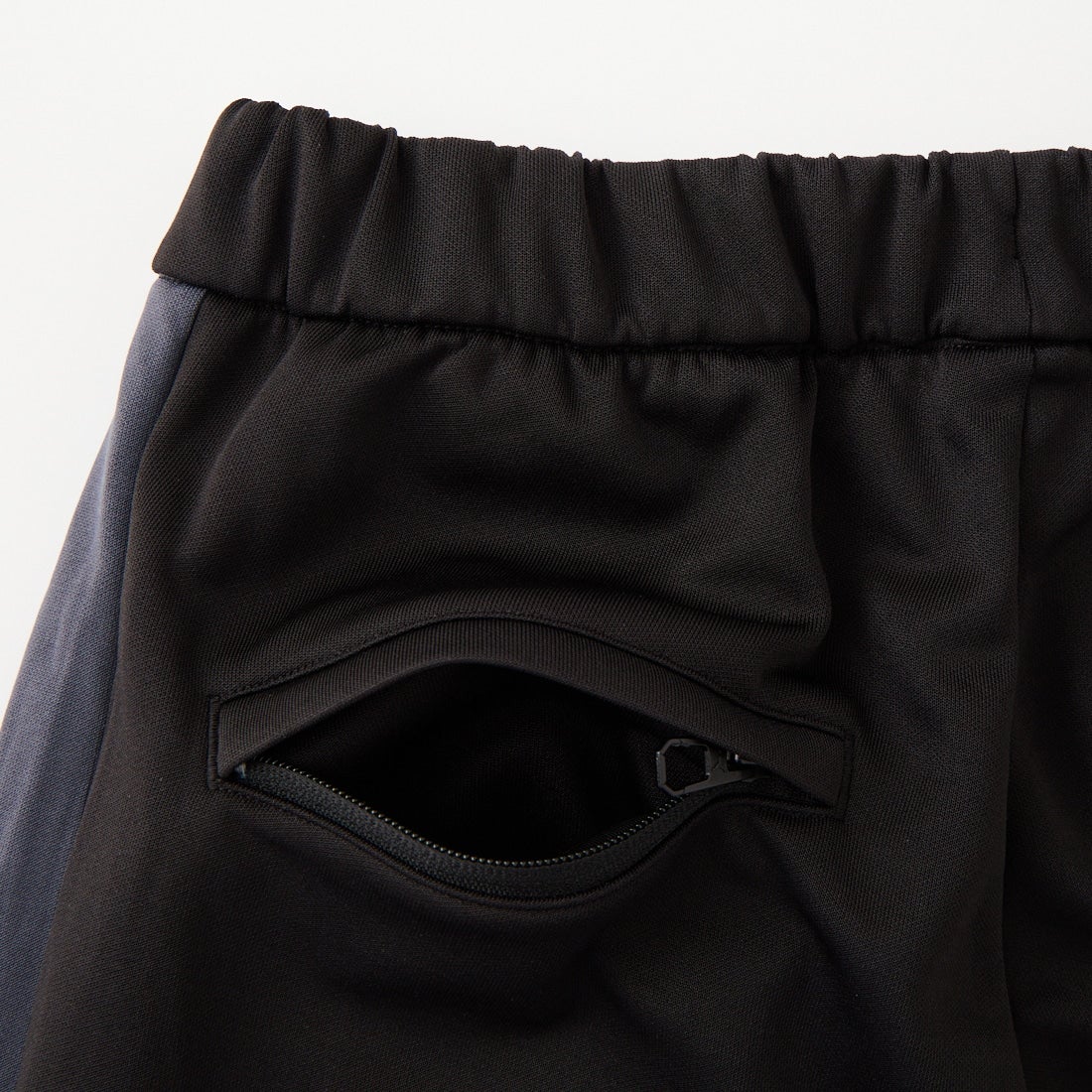 PUMA [プーマ] ワイドトラックパンツ [638052] 01 PUMA BL