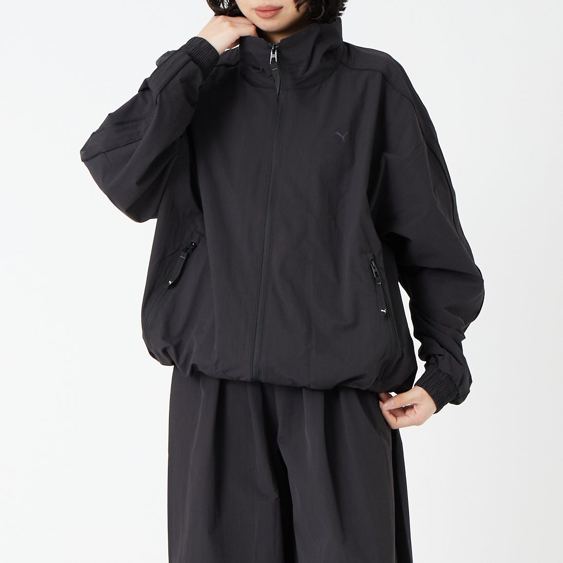 PUMA [プーマ] スタンドカラージャケット [638059] 01 PUMA BL &&モデル身長：162cm 着用サイズ：S&&