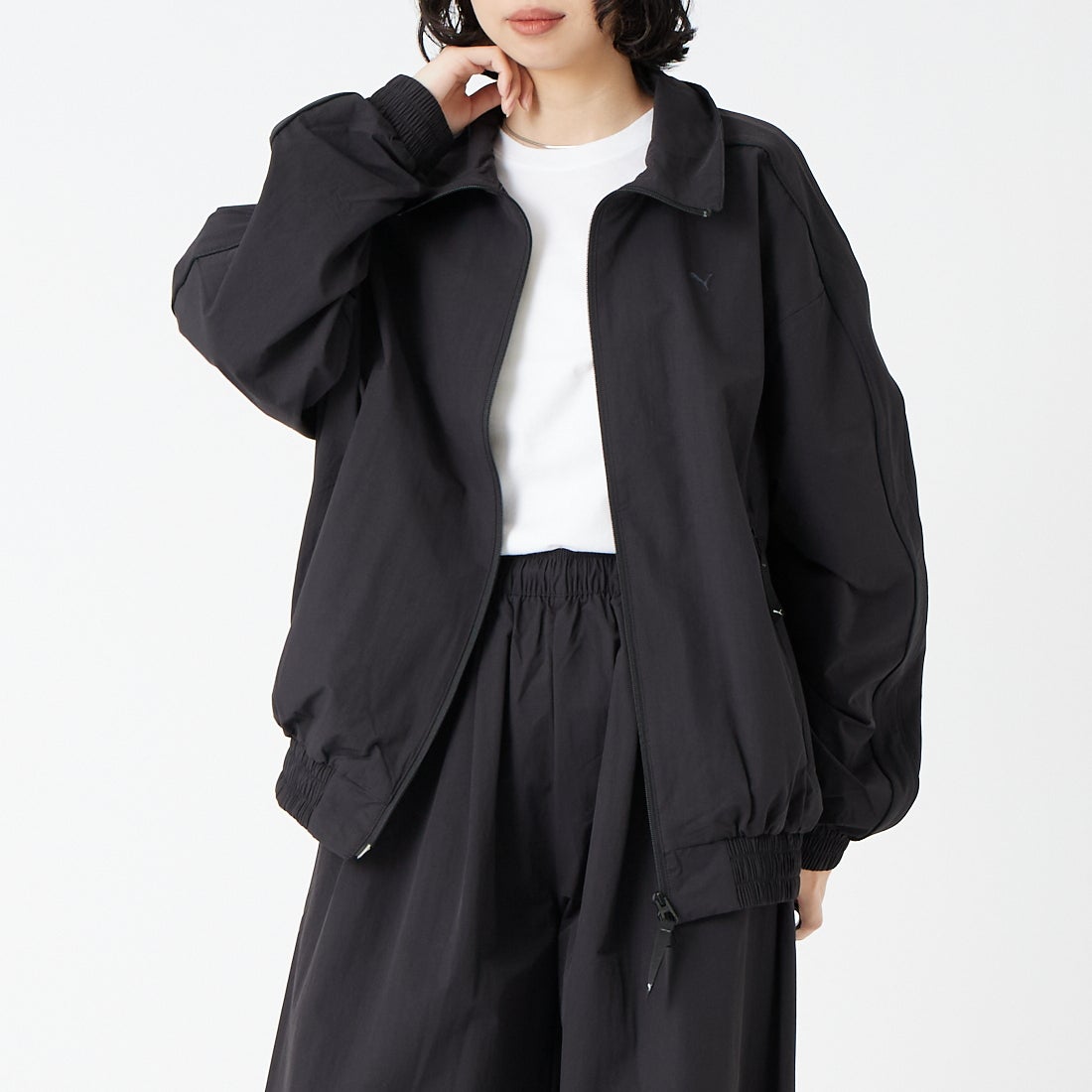 PUMA [プーマ] スタンドカラージャケット [638059] 01 PUMA BL &&モデル身長：162cm 着用サイズ：S&&