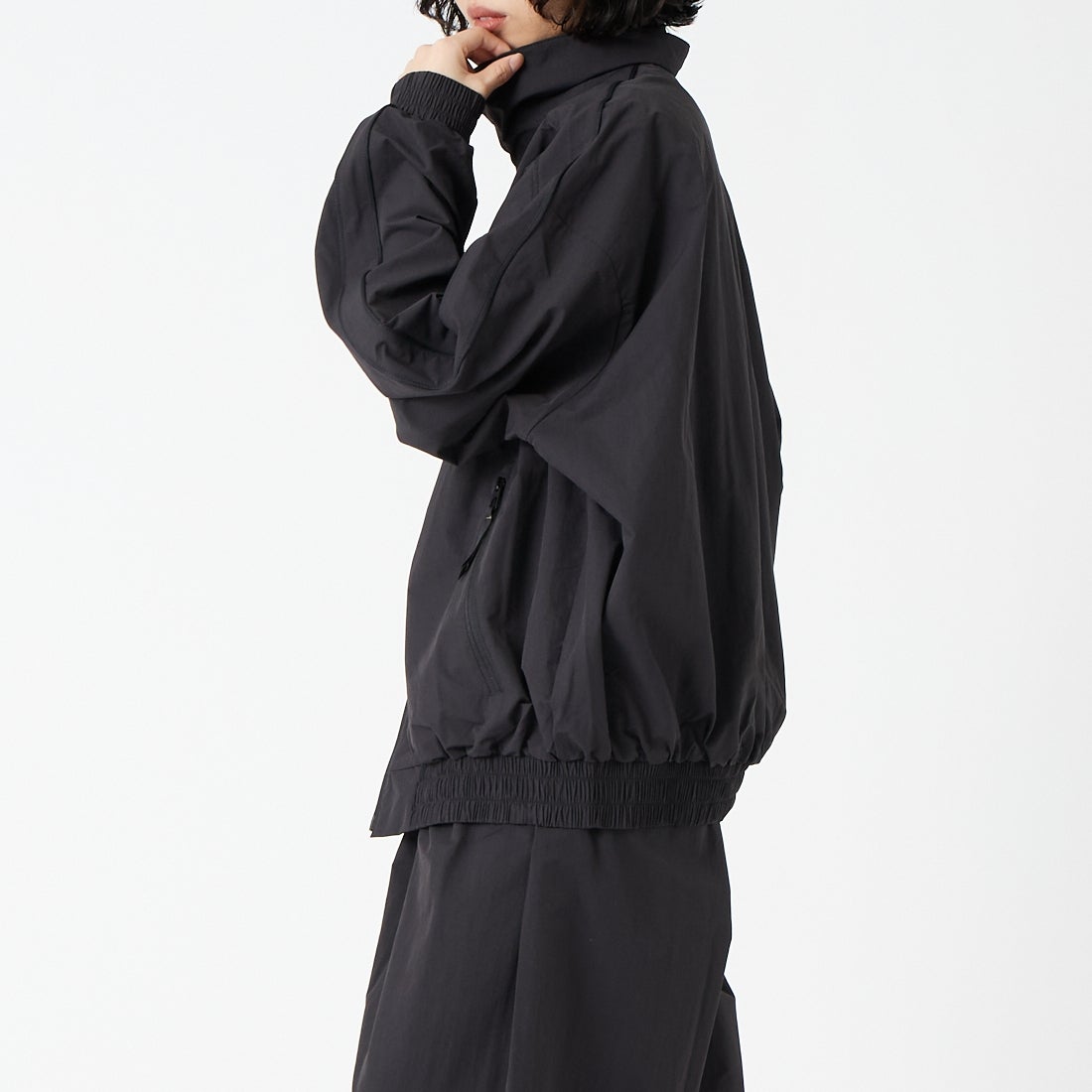 PUMA [プーマ] スタンドカラージャケット [638059] 01 PUMA BL &&モデル身長：162cm 着用サイズ：S&&