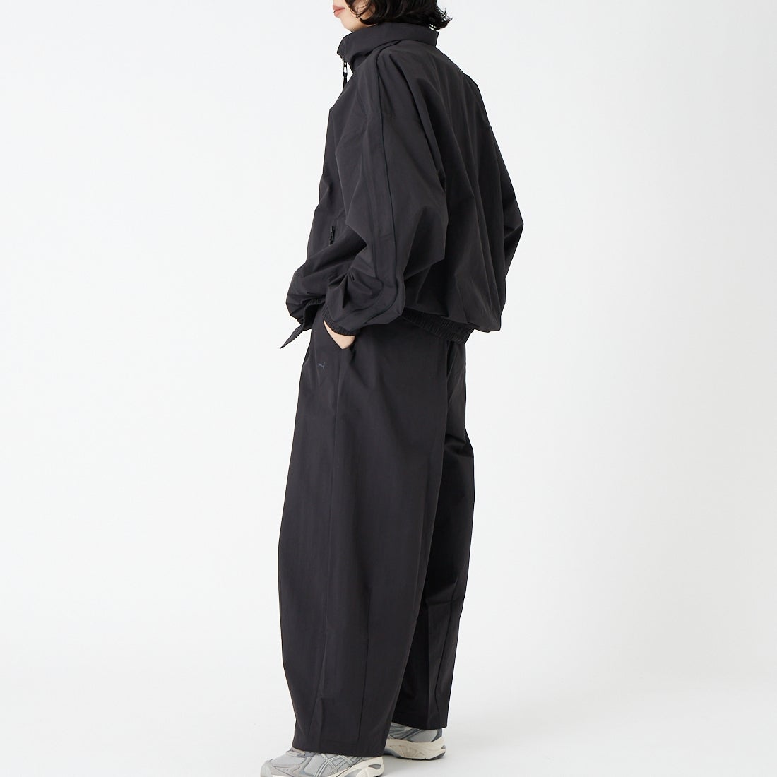 PUMA [プーマ] スタンドカラージャケット [638059] 01 PUMA BL &&モデル身長：162cm 着用サイズ：S&&