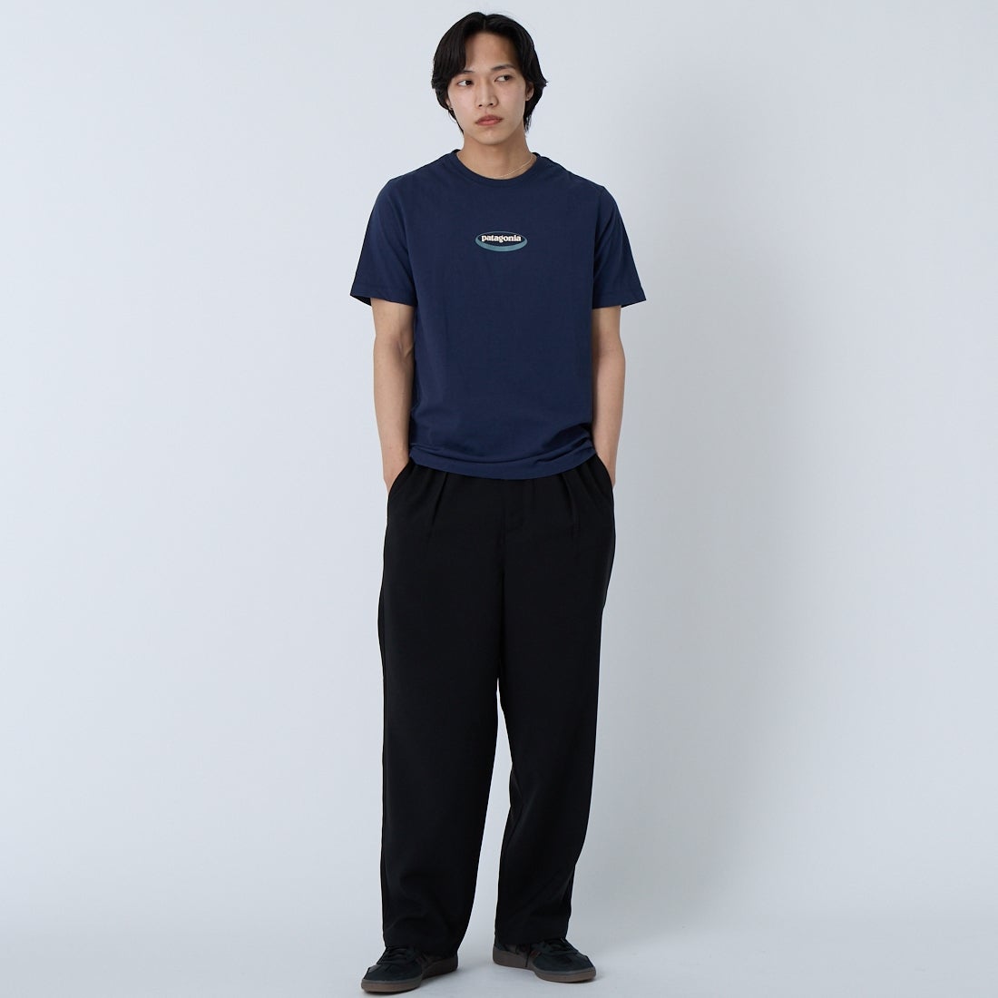 patagonia [パタゴニア] メンズ '95 オーバル ロゴ Tシャツ [37847] NNKO &&モデル身長：179cm 着用サイズ：S&&