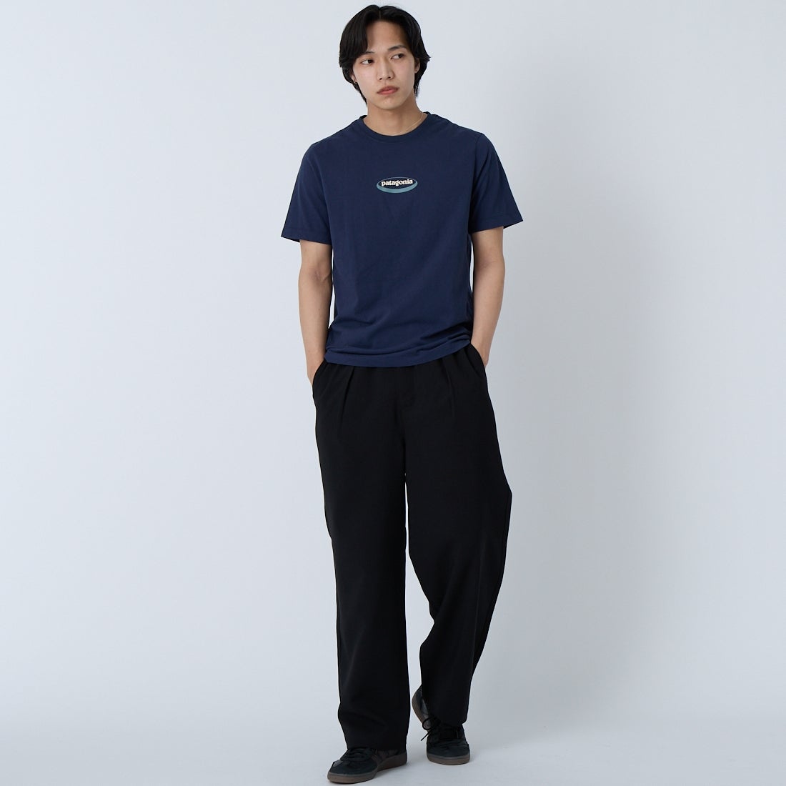 patagonia [パタゴニア] メンズ '95 オーバル ロゴ Tシャツ [37847] NNKO &&モデル身長：179cm 着用サイズ：S&&