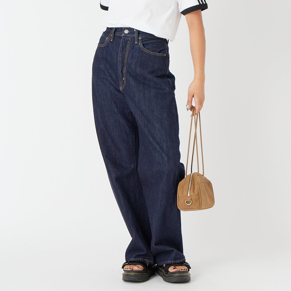 CIOTA [シオタ] ハイライズストレート5ポケットパンツ [PTLM-28HIS-PIDNW] DARK NAVY &&モデル身長：162cm 着用サイズ：26&&