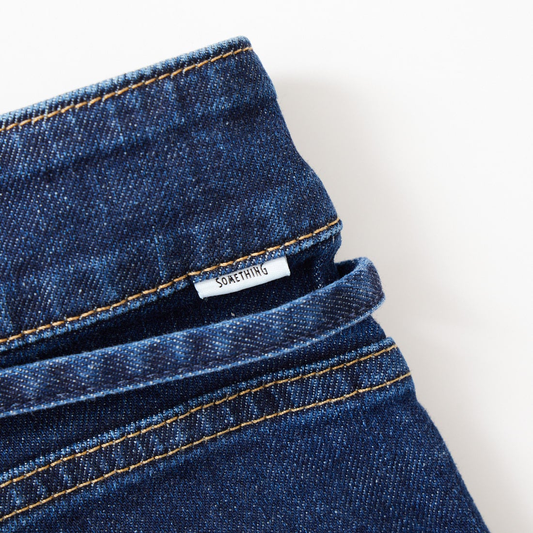 SOMETHING [サムシング] LISA ベルテッドワイドデニムパンツ [SEA585] 92 D.BLUE