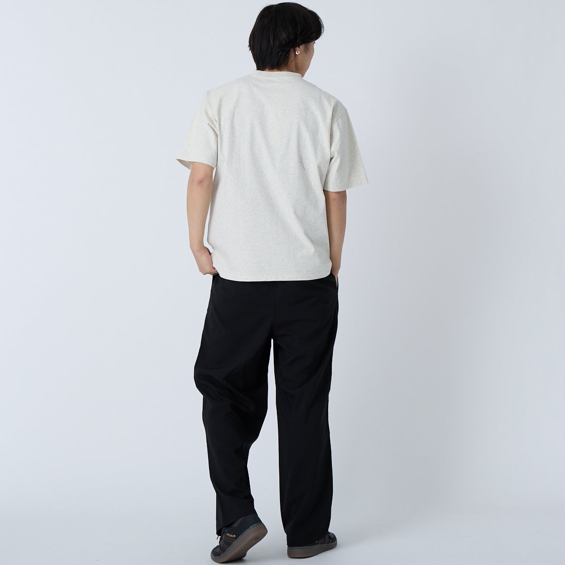 L.L.BEAN [エルエルビーン] モリル ショートスリーブ チェスト グラフィック Tシャツ [6275-4041] 19 B.BEAR &&モデル身長：179cm 着用サイズ：M&&