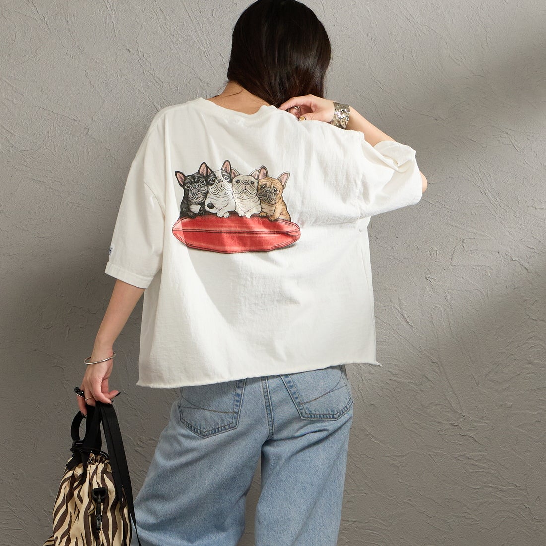 The Endless Summer [エンドレスサマー] 別注 4BUHIプリント カットオフTシャツ [FH-26574511-JF] WHITE &&モデル身長：150cm 着用サイズ：F&&