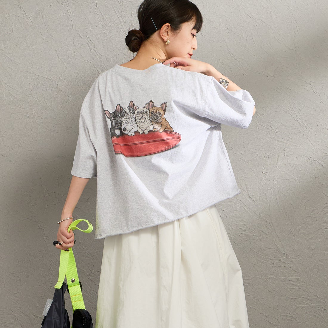 The Endless Summer [エンドレスサマー] 別注 4BUHIプリント カットオフTシャツ [FH-26574511-JF] MIX GRAY &&モデル身長：150cm 着用サイズ：F&&