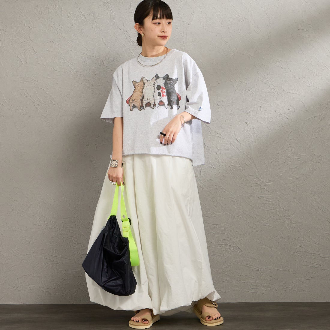 The Endless Summer [エンドレスサマー] 別注 4BUHIプリント カットオフTシャツ [FH-26574511-JF] MIX GRAY &&モデル身長：150cm 着用サイズ：F&&