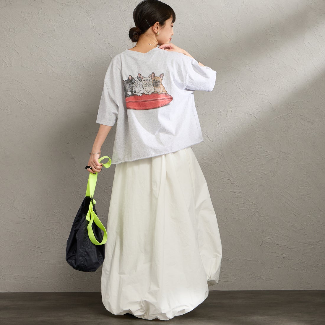 The Endless Summer [エンドレスサマー] 別注 4BUHIプリント カットオフTシャツ [FH-26574511-JF] MIX GRAY &&モデル身長：150cm 着用サイズ：F&&