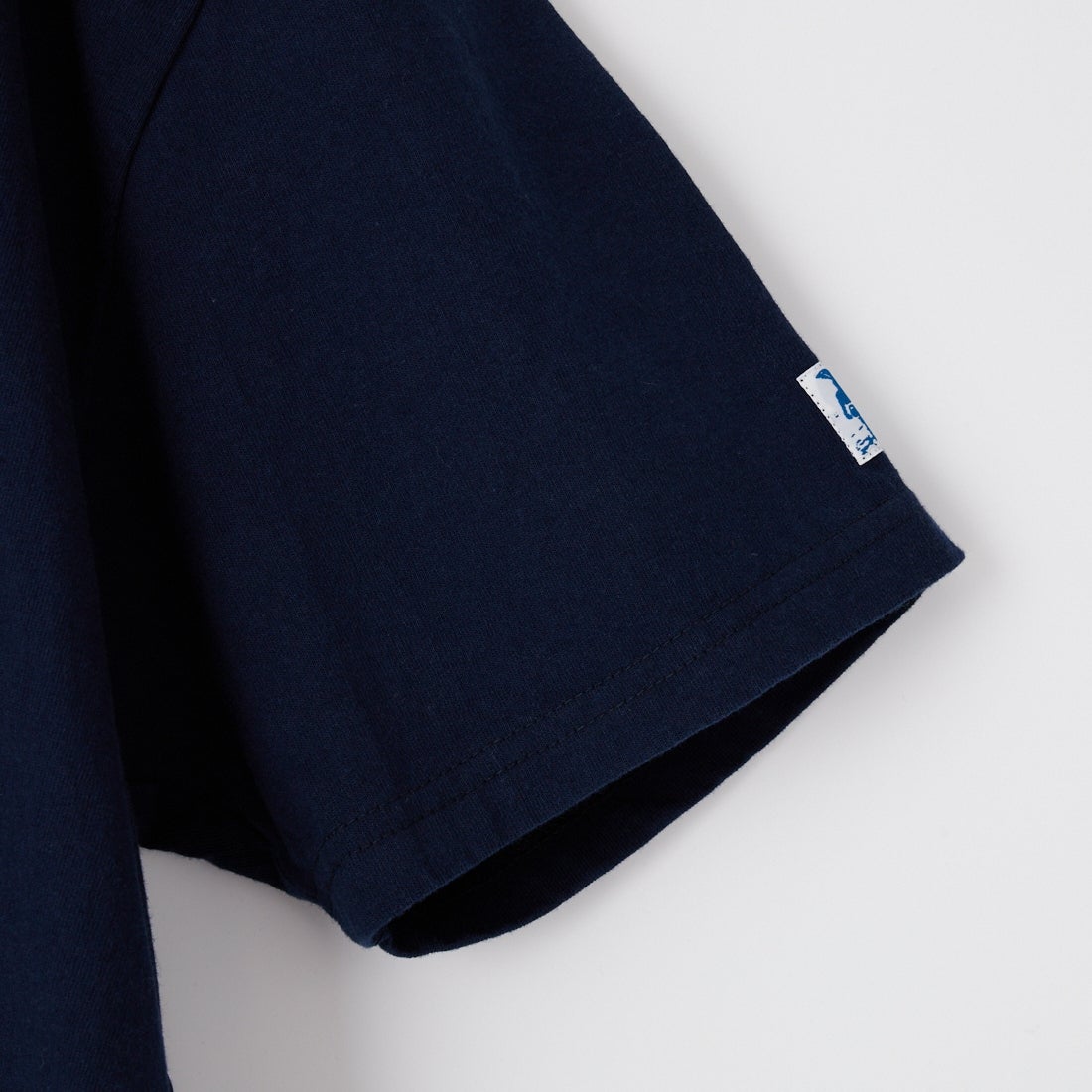 The Endless Summer [エンドレスサマー] 別注 手書き風ロゴ BUHIバックプリント カットオフTシャツ [FH-26574509-JF] NAVY