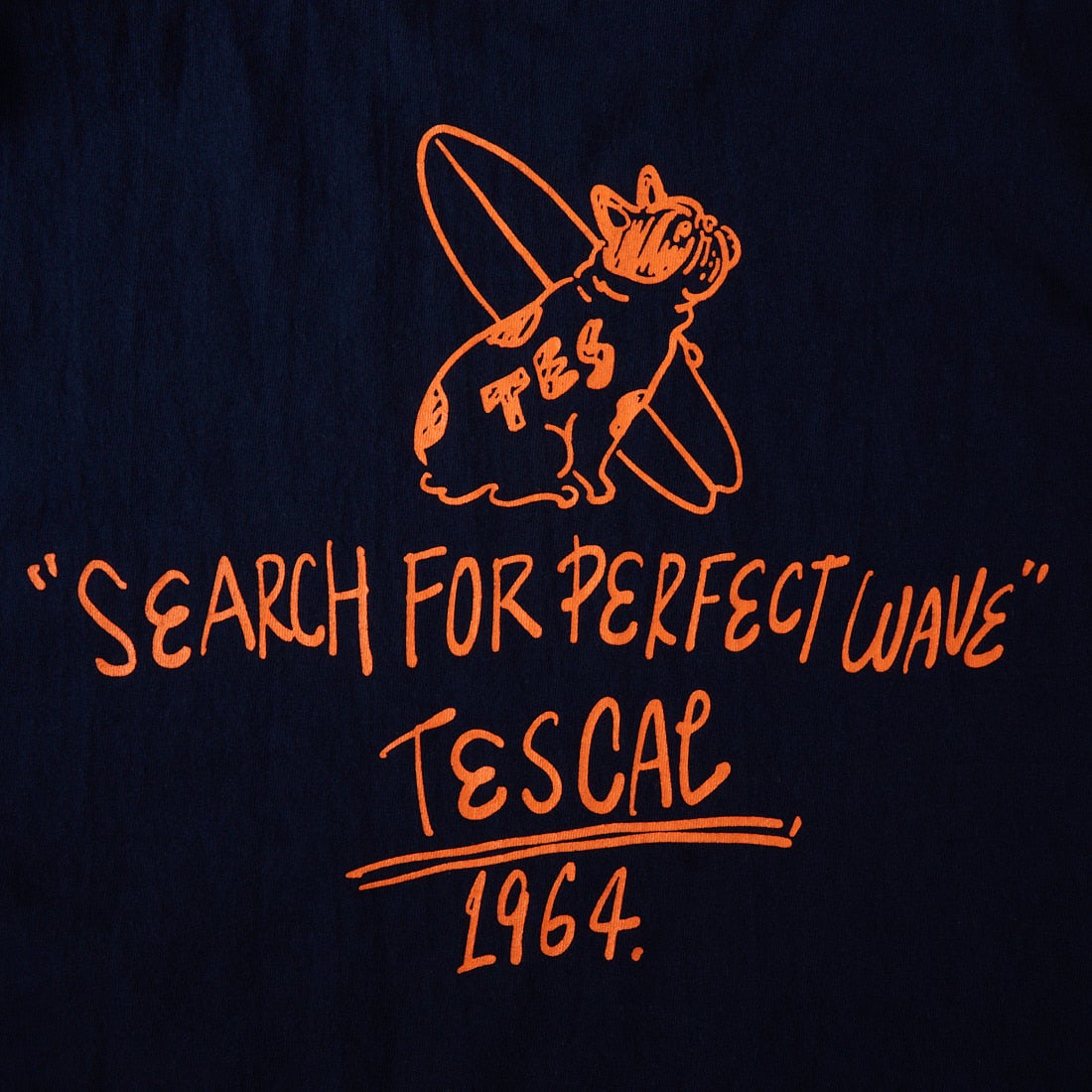 The Endless Summer [エンドレスサマー] 別注 手書き風ロゴ BUHIバックプリント カットオフTシャツ [FH-26574509-JF] NAVY