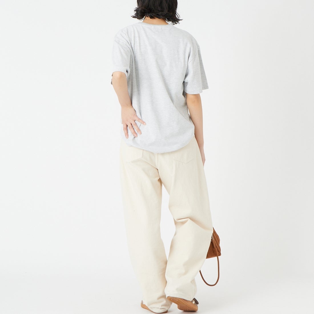 GOOD ROCK SPEED [グッドロックスピード] NYC ショートスリーブTシャツ [26NYC007W] ASH &&モデル身長：162cm 着用サイズ：F&&