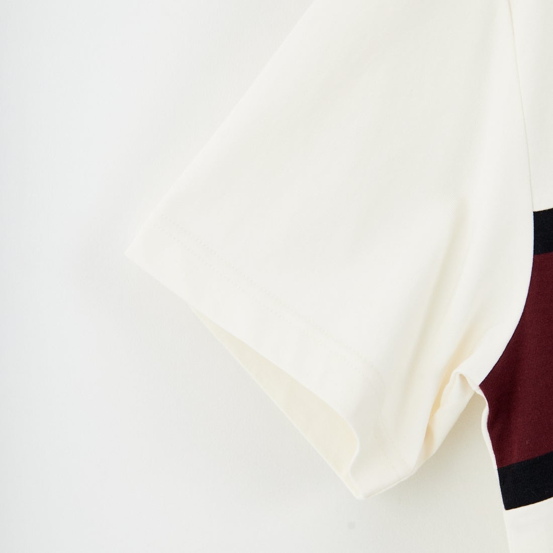 FRED PERRY [フレッドペリー] 刺繍パネルTシャツ [M2405] 560 ECRU