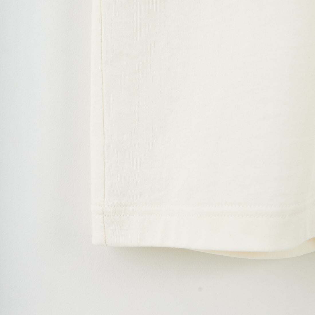 FRED PERRY [フレッドペリー] 刺繍パネルTシャツ [M2405] 560 ECRU