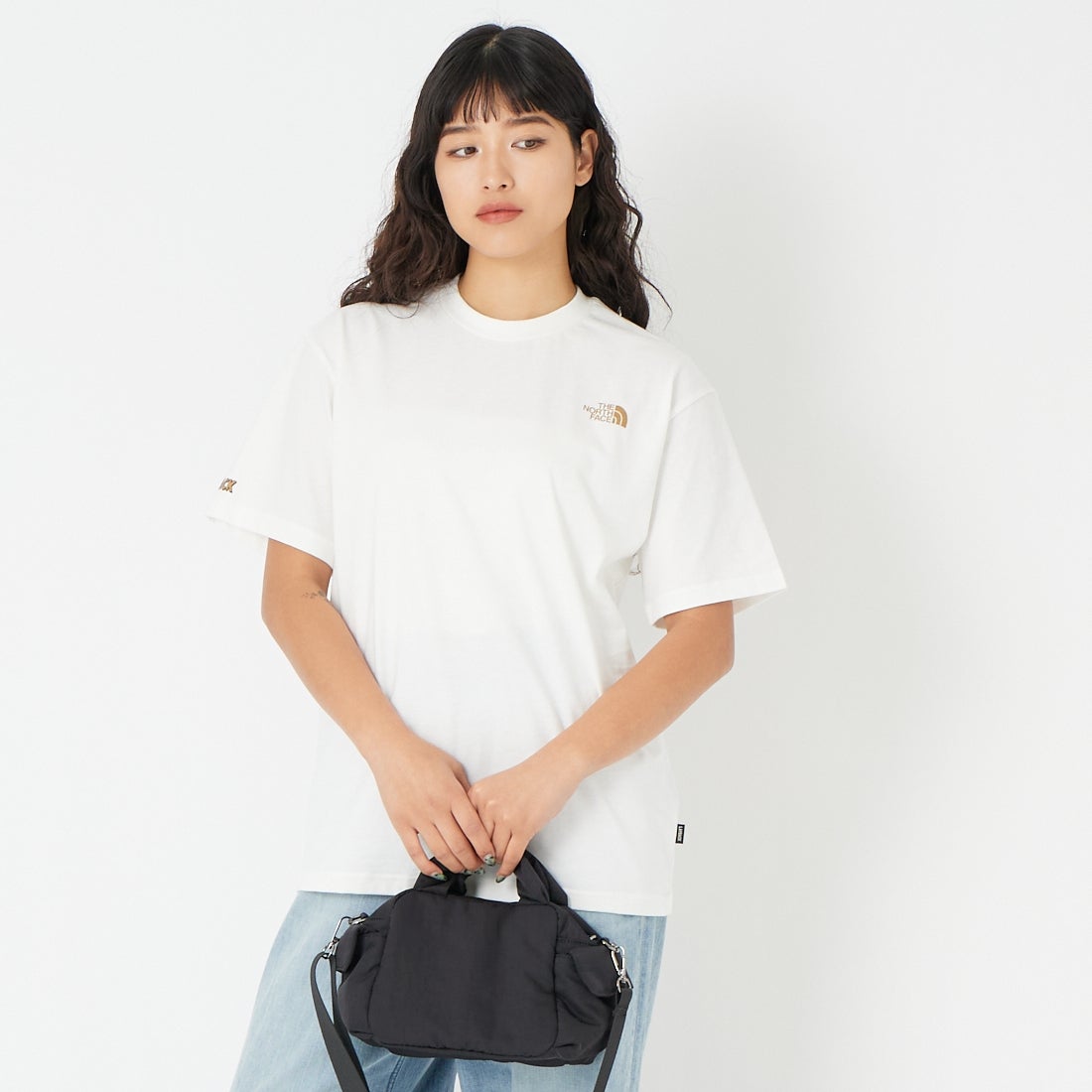 THE NORTH FACE [ザ ノースフェイス] ショートスリーブ レイバックトライバルTシャツ [NT12610] OW &&モデル身長：162cm 着用サイズ：S&&