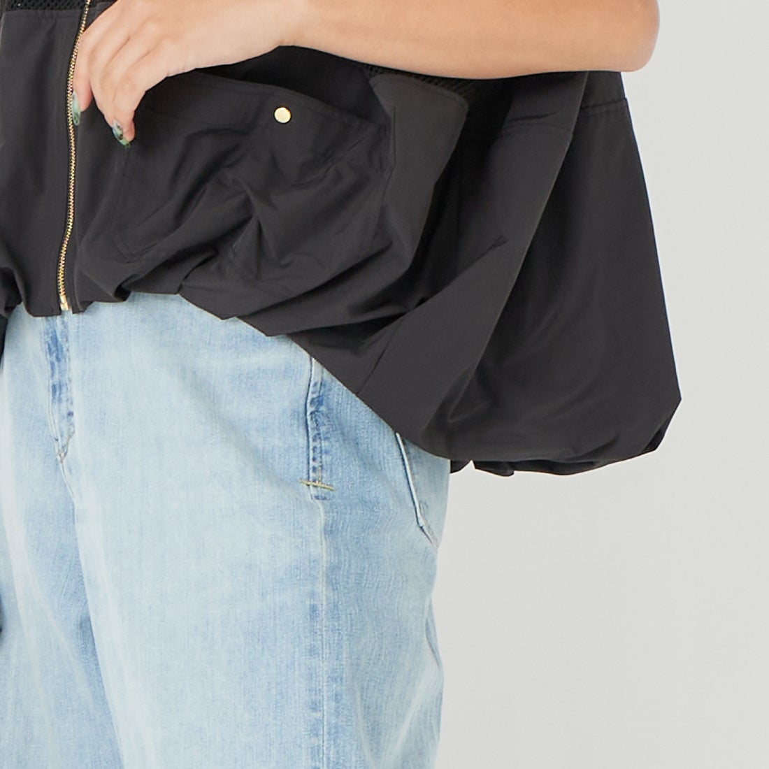 DIGNITE COLLIER [ディニテコリエ] メッシュバルーンジレ [80268707] 004 ﾌﾞﾗｯｸ &&モデル身長：162cm 着用サイズ：F&&