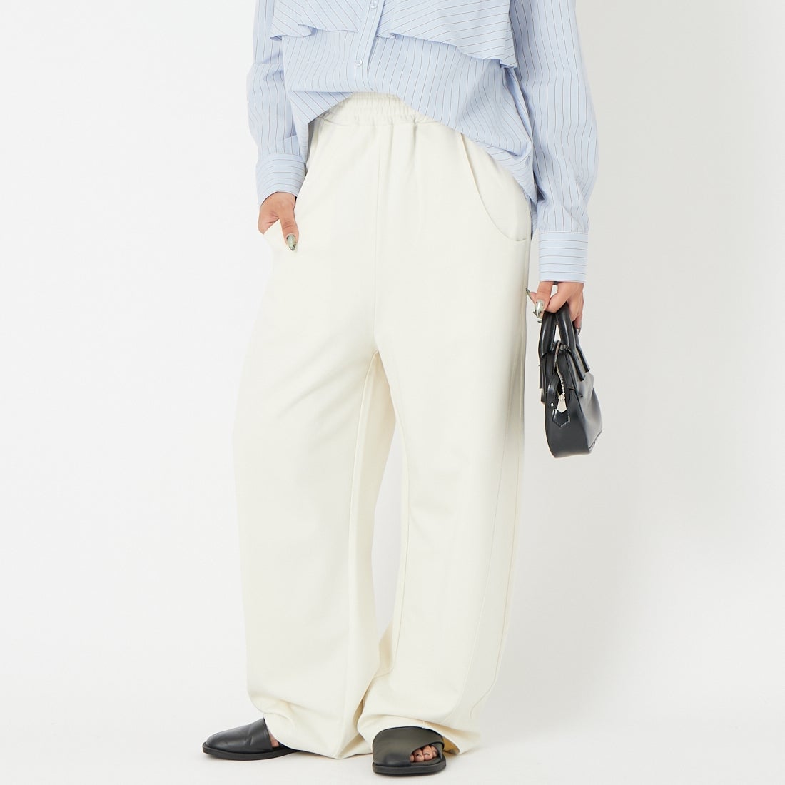 DIGNITE COLLIER [ディニテコリエ] カットカーブパンツ [80268708] 031 ｵﾌ &&モデル身長：162cm 着用サイズ：F&&