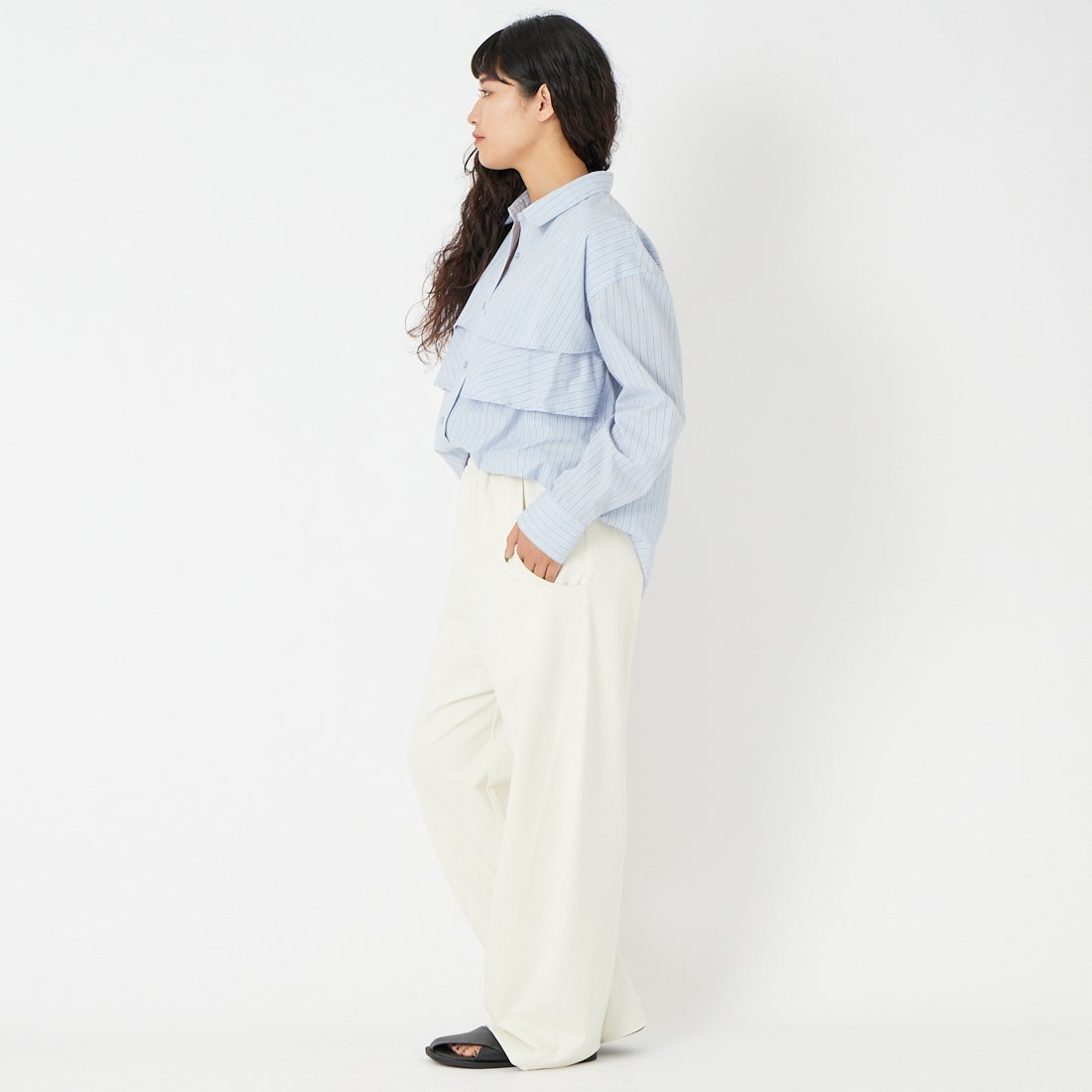 DIGNITE COLLIER [ディニテコリエ] カットカーブパンツ [80268708] 031 ｵﾌ &&モデル身長：162cm 着用サイズ：F&&