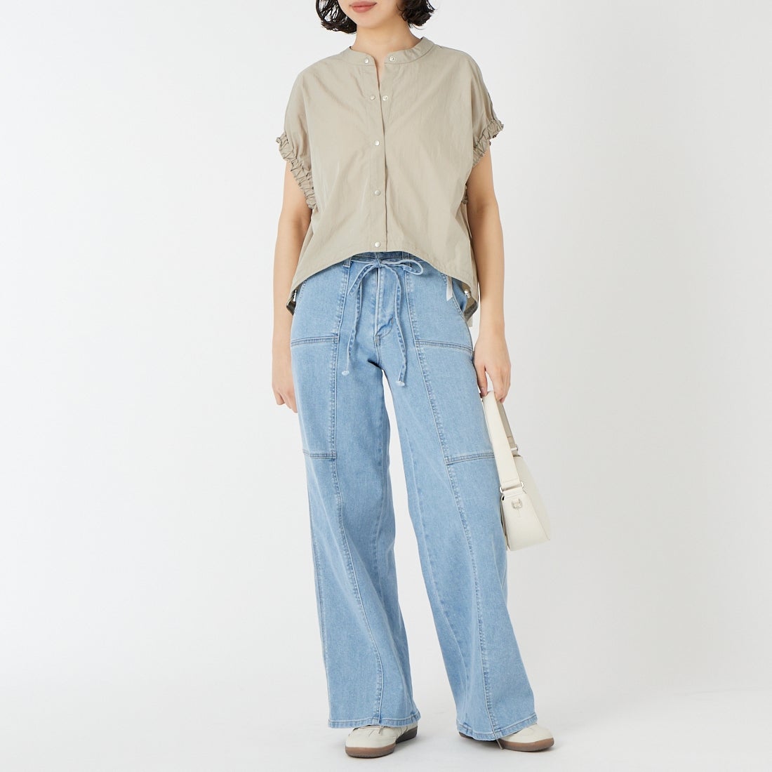 DIGNITE COLLIER [ディニテコリエ] ショートスナップブラウス [80268705] 001 ｸﾞﾚｰ &&モデル身長：162cm 着用サイズ：F&&