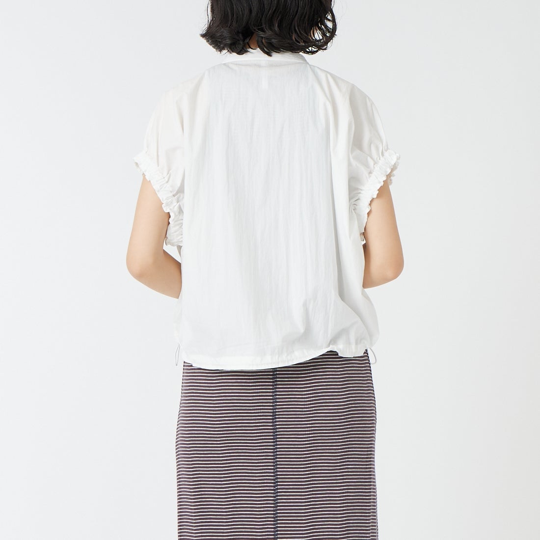 DIGNITE COLLIER [ディニテコリエ] ショートスナップブラウス [80268705] 031 ｵﾌﾎﾜｲﾄ &&モデル身長：162cm 着用サイズ：F&&