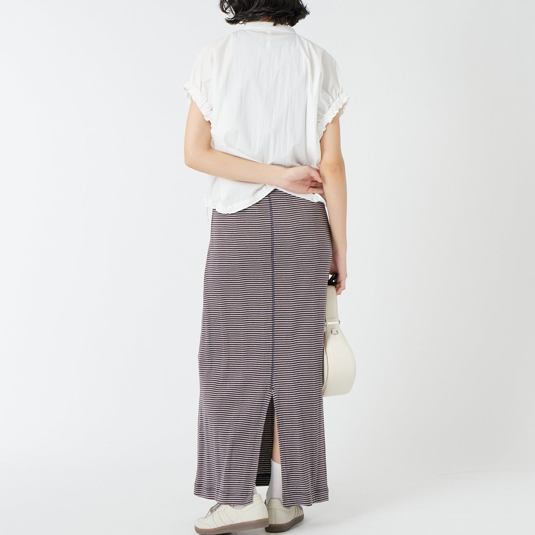 DIGNITE COLLIER [ディニテコリエ] ショートスナップブラウス [80268705] 031 ｵﾌﾎﾜｲﾄ &&モデル身長：162cm 着用サイズ：F&&