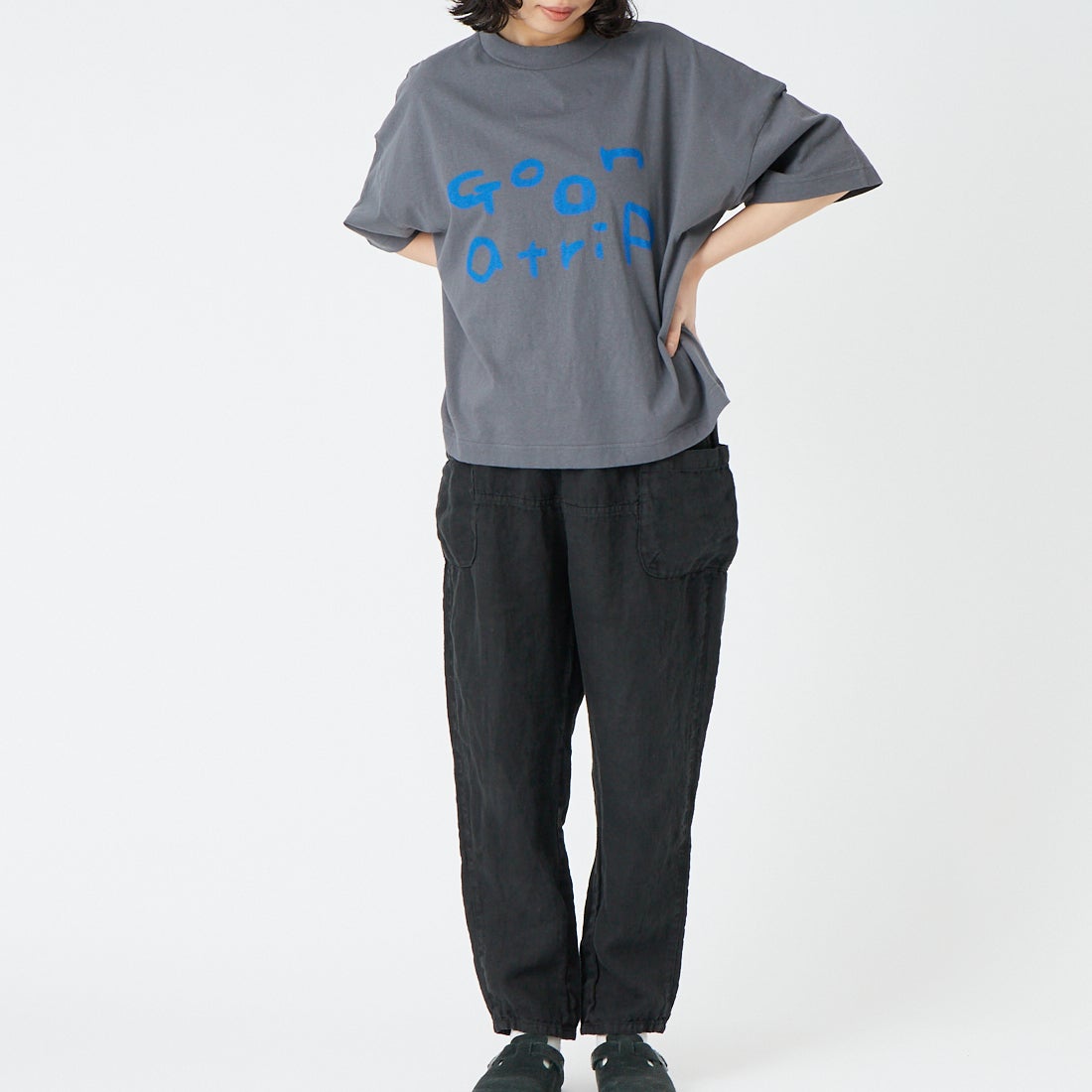 tumugu: [ツムグ] ラフィ天竺 プリントT [TC26103] 88 CHARCOA &&モデル身長：162cm 着用サイズ：F&&