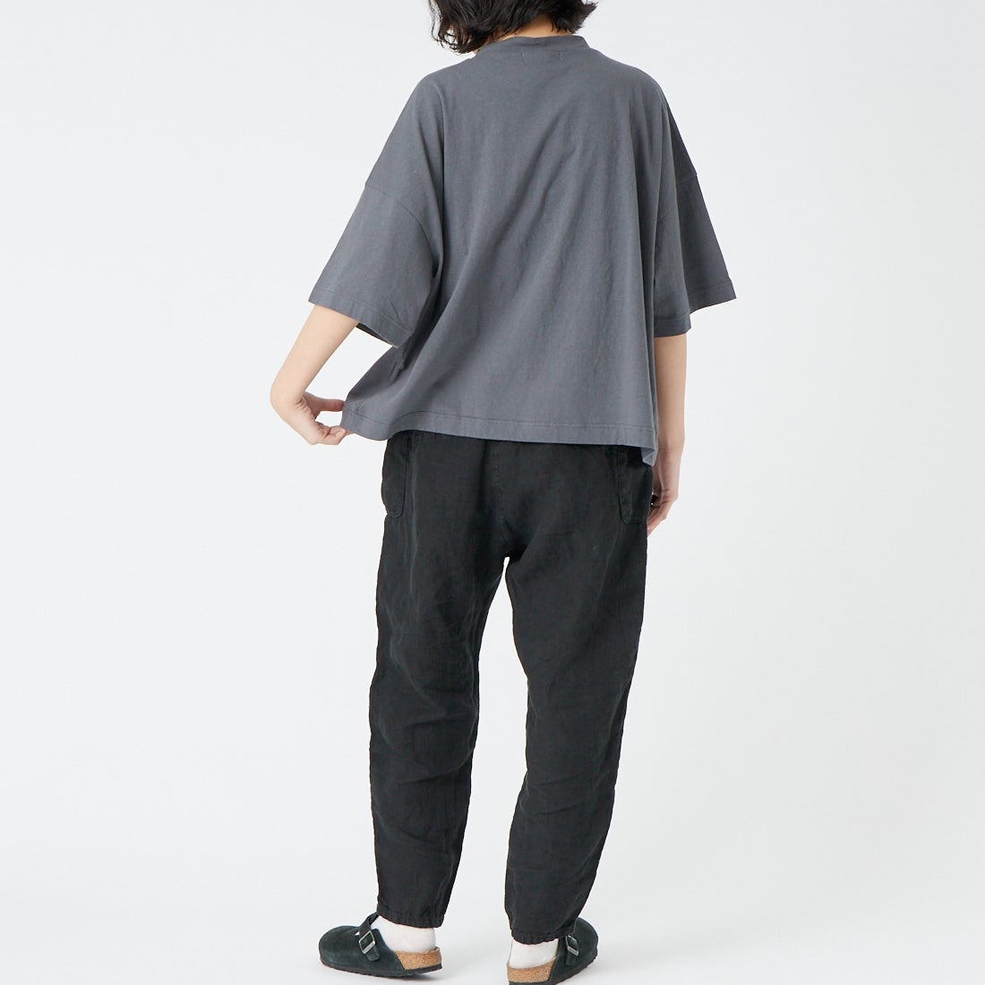 tumugu: [ツムグ] ラフィ天竺 プリントT [TC26103] 88 CHARCOA &&モデル身長：162cm 着用サイズ：F&&