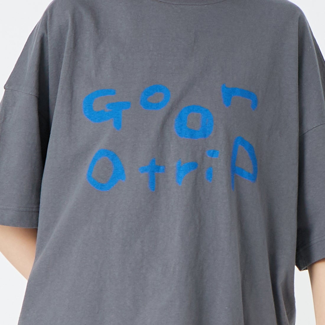 tumugu: [ツムグ] ラフィ天竺 プリントT [TC26103] 88 CHARCOA &&モデル身長：162cm 着用サイズ：F&&