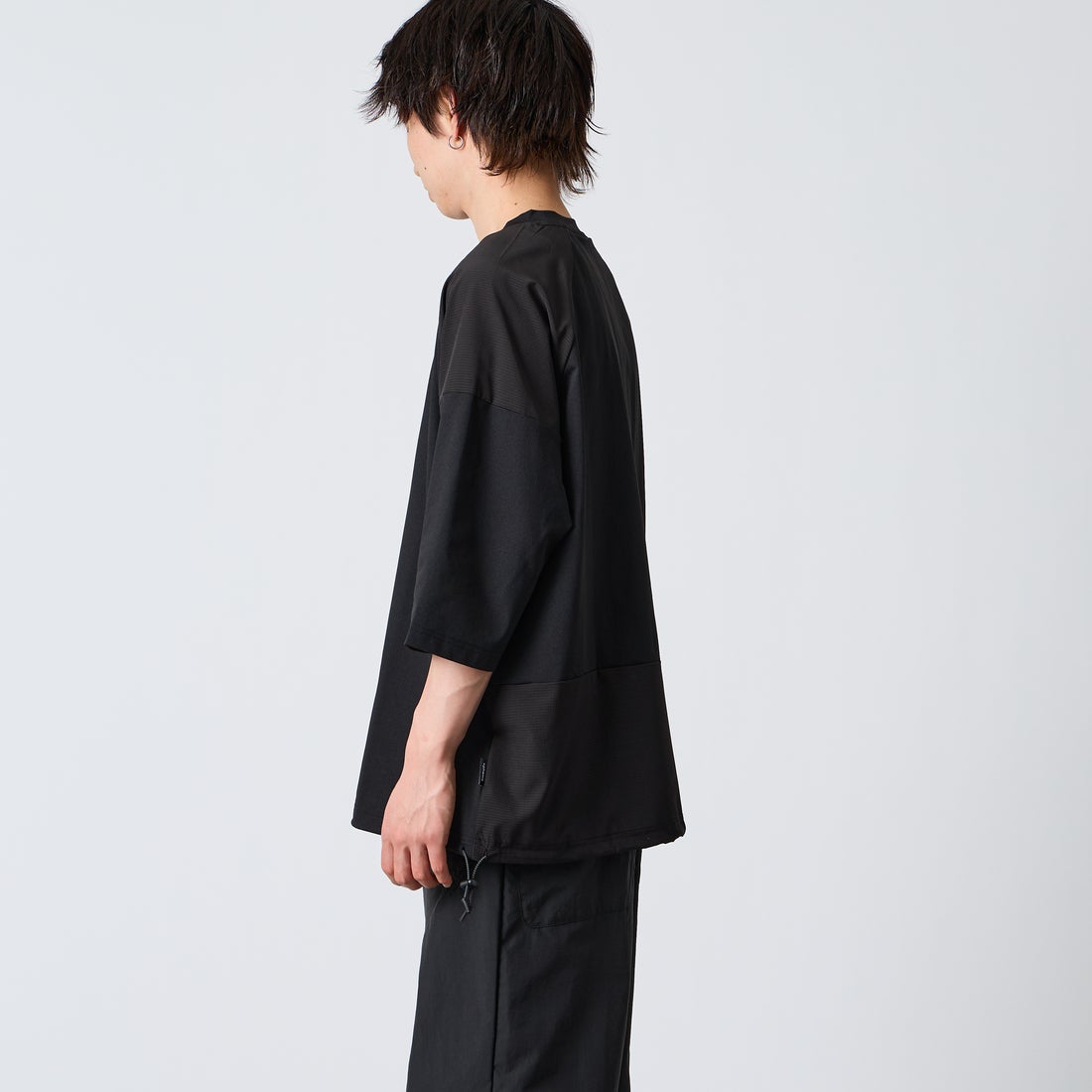 +phenix [プラスフェニックス] 別注 エアメッシュコンビ 7分袖Tシャツ [POT-26015IN-JF] BLACK &&モデル身長：177cm 着用サイズ：XL&&