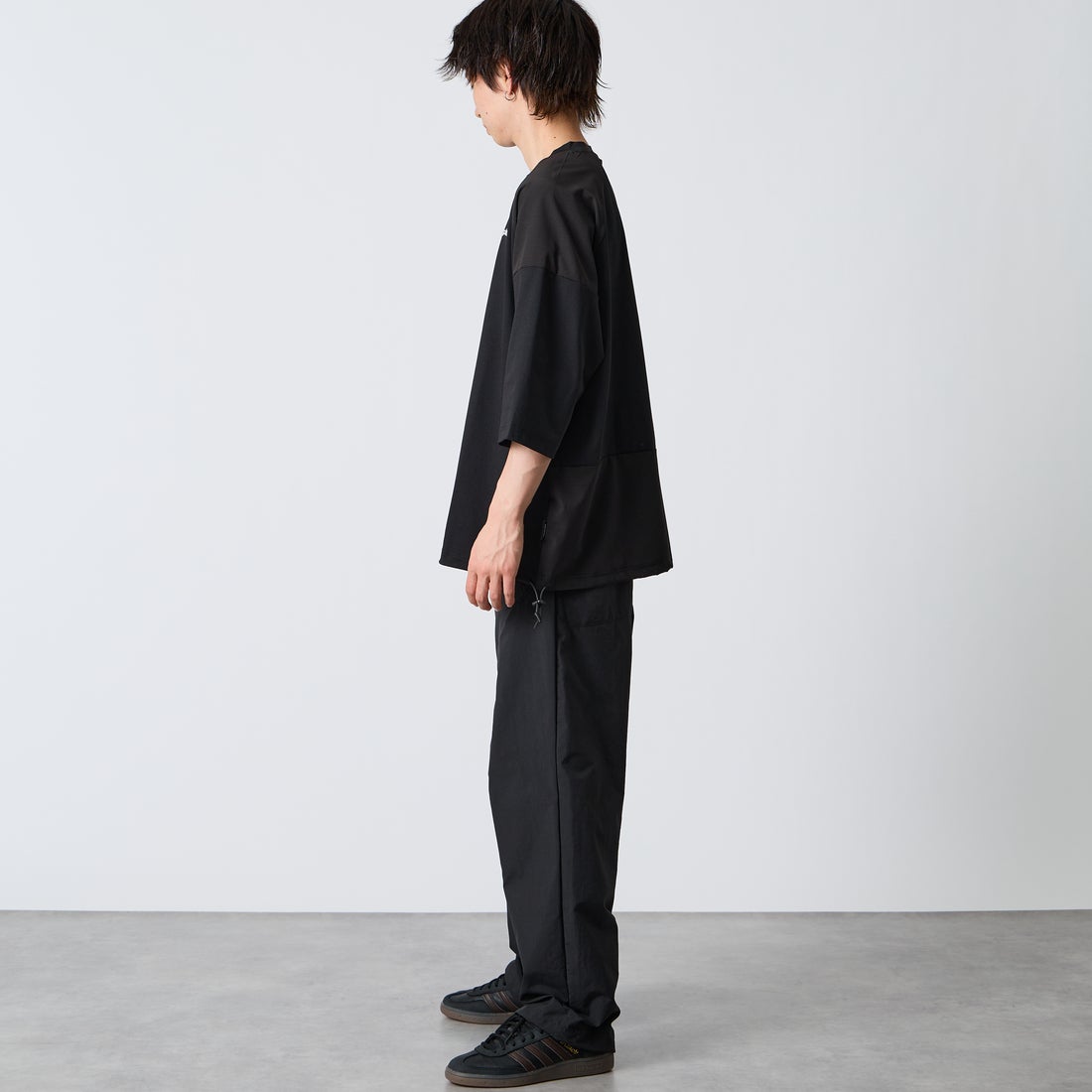 +phenix [プラスフェニックス] 別注 エアメッシュコンビ 7分袖Tシャツ [POT-26015IN-JF] BLACK &&モデル身長：177cm 着用サイズ：XL&&