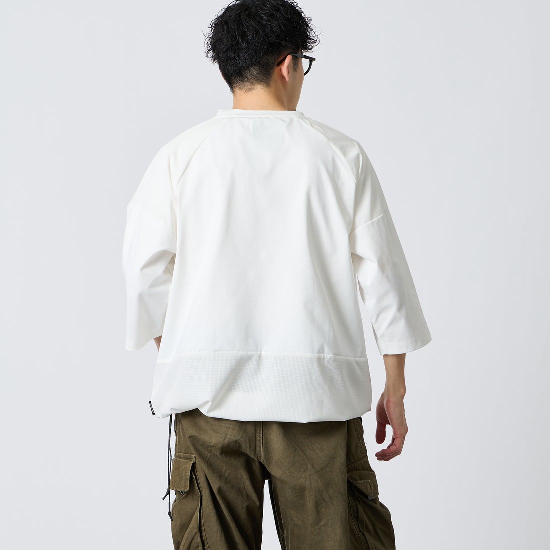 +phenix [プラスフェニックス] 別注 エアメッシュコンビ 7分袖Tシャツ [POT-26015IN-JF] WHITE &&モデル身長：168cm 着用サイズ：L&&