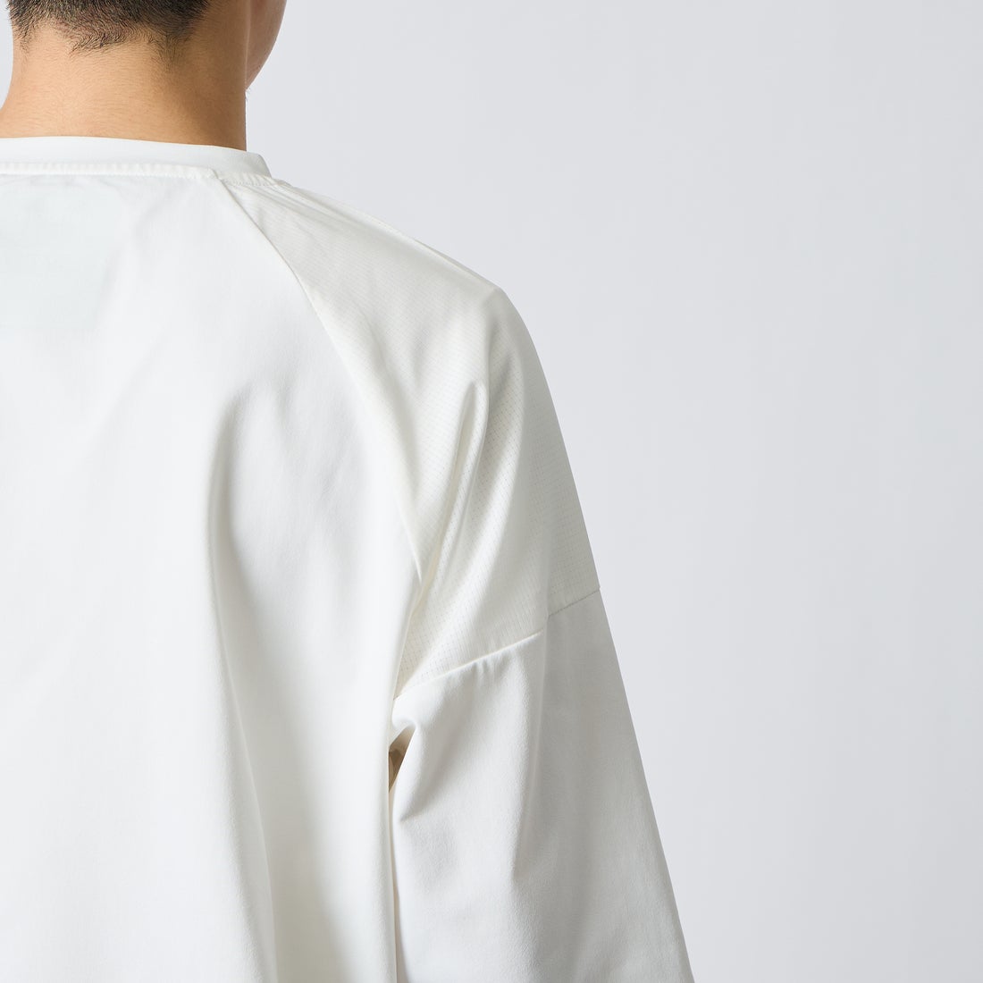+phenix [プラスフェニックス] 別注 エアメッシュコンビ 7分袖Tシャツ [POT-26015IN-JF] WHITE &&モデル身長：168cm 着用サイズ：L&&