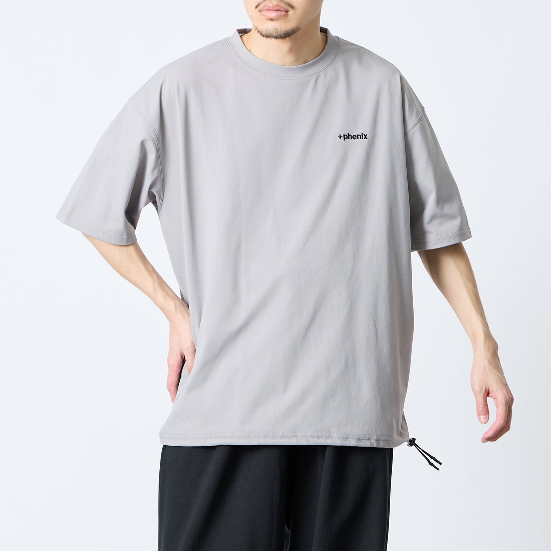 +phenix [プラスフェニックス] 別注 ワンポイント刺繍ロゴ ドローコードTシャツ [POT-26013IN-JF] GREY &&モデル身長：168cm 着用サイズ：L&&