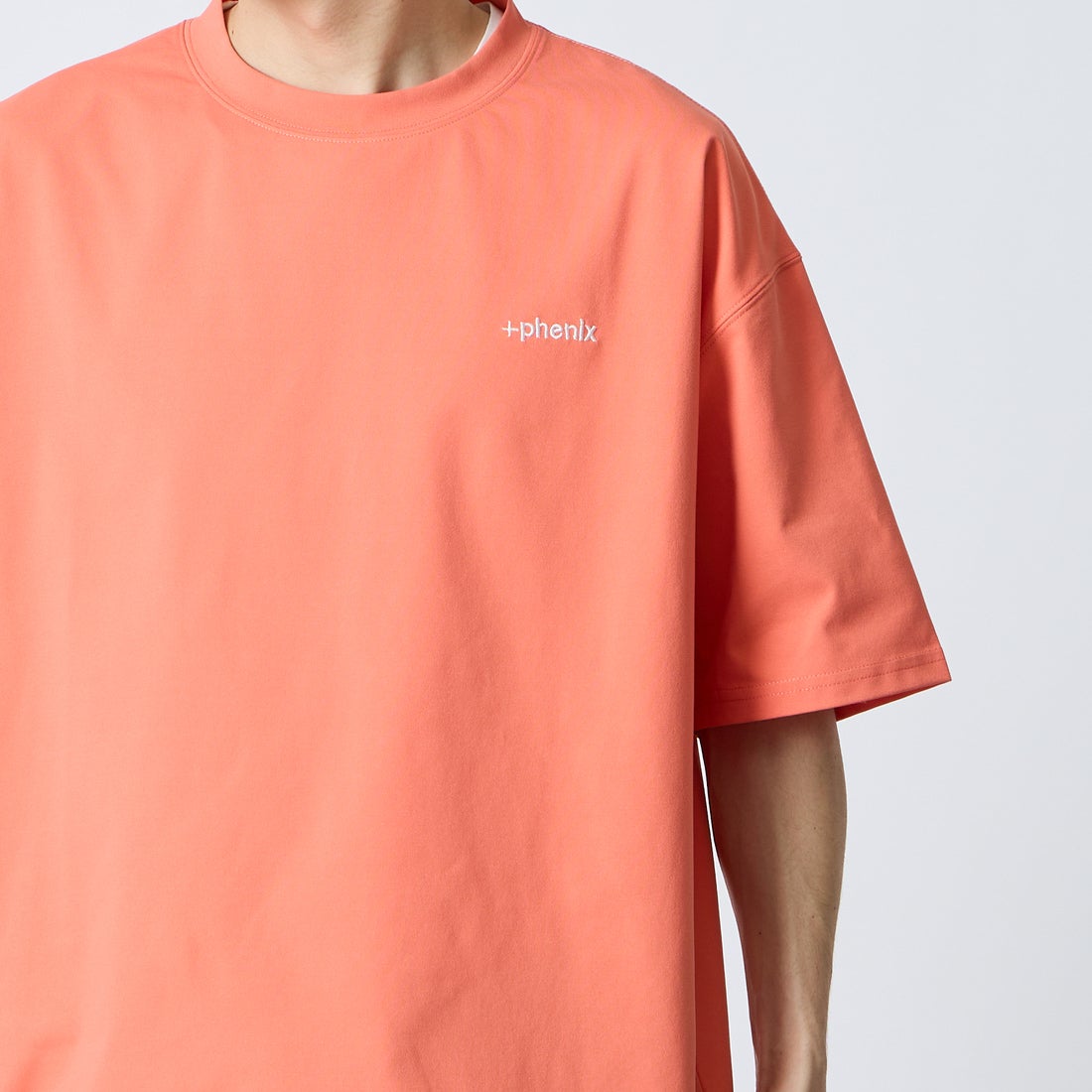 +phenix [プラスフェニックス] 別注 ワンポイント刺繍ロゴ ドローコードTシャツ [POT-26013IN-JF] ORANGE &&モデル身長：168cm 着用サイズ：L&&